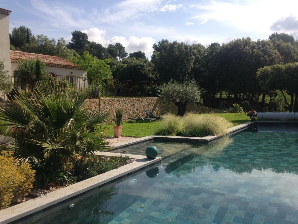 La Petite Perle, Balneo En Supplement, Le Clos Des Perles Tourtour Exterior foto